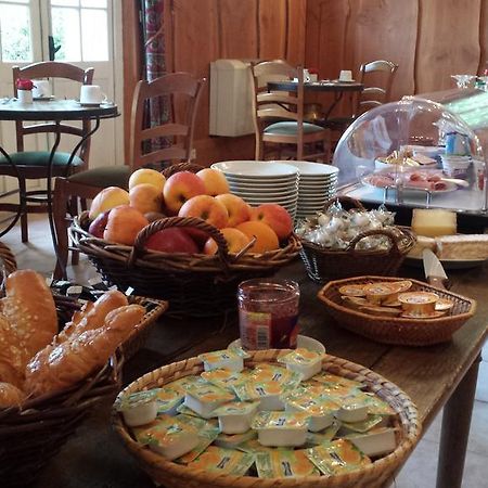 Hôtel La Ferme Des Vallees à Les Essarts-le-Roi Extérieur photo
